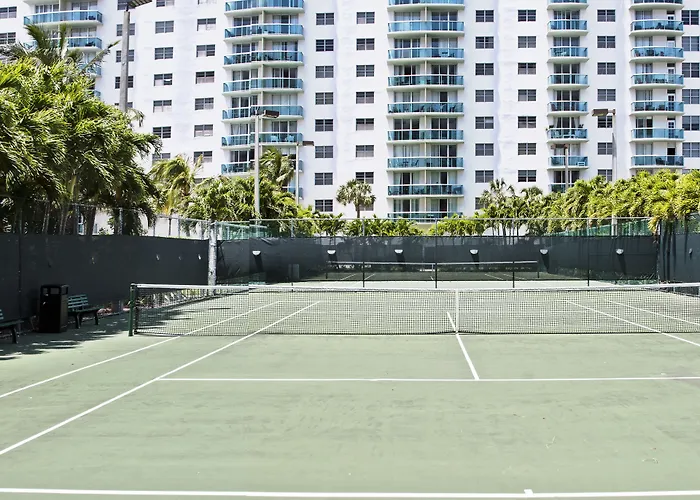Hotel near College: Ocean Reserve Luxury Condos Across From Sunny Isles Beach